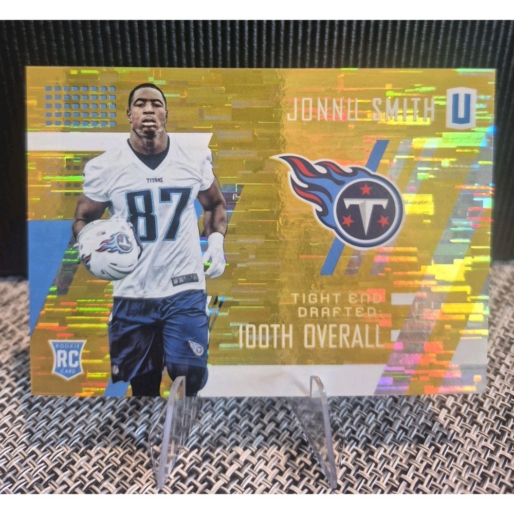 2017 Panini Unparalleled Jonnu Smith #299 Class Of 2017 Yellow /199 (RC)